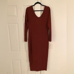 MIDI bodycon in rust color